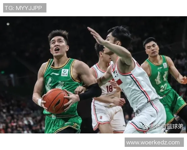 塔里伊森的崛起之路：从新秀到篮球明星的蜕变历程