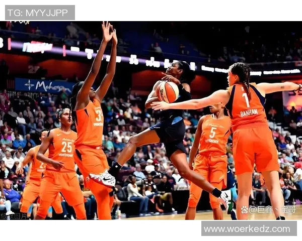 2020年WNBA季后赛火花队与太阳队激烈对决精彩回顾与赛后分析
