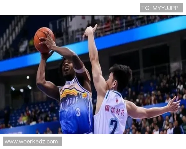 山东与新疆季后赛对决前瞻分析球队状态与关键球员解析