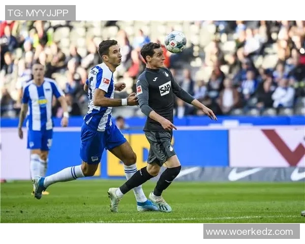 柏林球队对决杜伊斯堡展现足球魅力与激情的精彩赛事分析