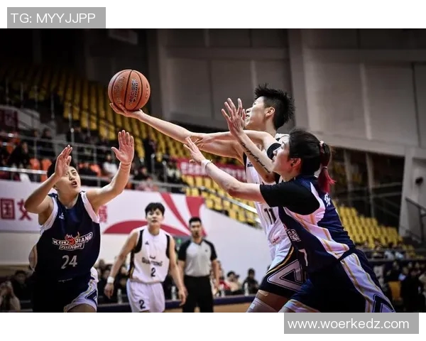 范子铭的成长之路与篮球梦想的追逐历程探索 范子铭的成长之路与篮球梦想的追逐历程探索