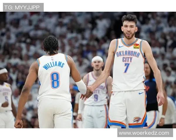 霍姆格伦复出首战贡献7盖帽雷霆重建之路初见成效 霍姆格伦复出首战贡献7盖帽雷霆重建之路初见成效