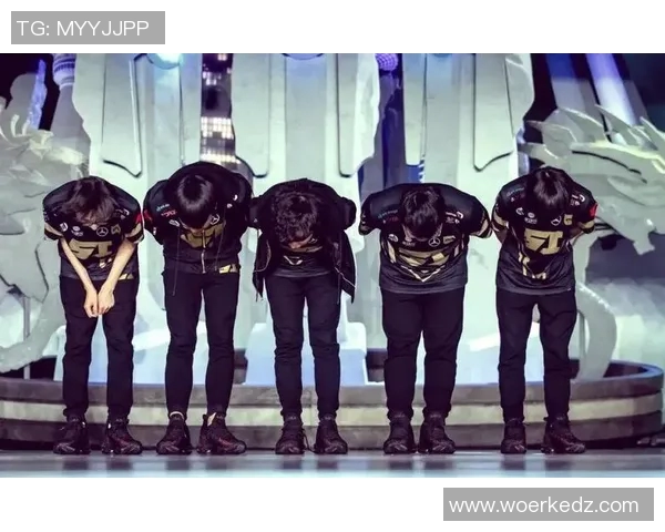 RNG战队的荣耀与挑战:世界大师赛背后的奋斗故事 RNG战队的荣耀与挑战:世界大师赛背后的奋斗故事