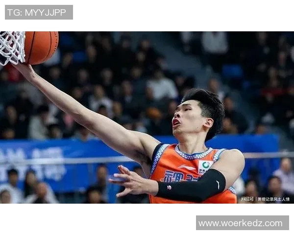 周鹏：从篮球场上的拼搏者到生活中的多面手，见证成长与蜕变的精彩旅程