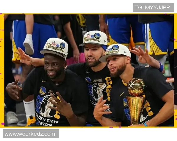 新赛季2018勇士与爵士精彩对决展现篮球魅力与团队精神 新赛季2018勇士与爵士精彩对决展现篮球魅力与团队精神